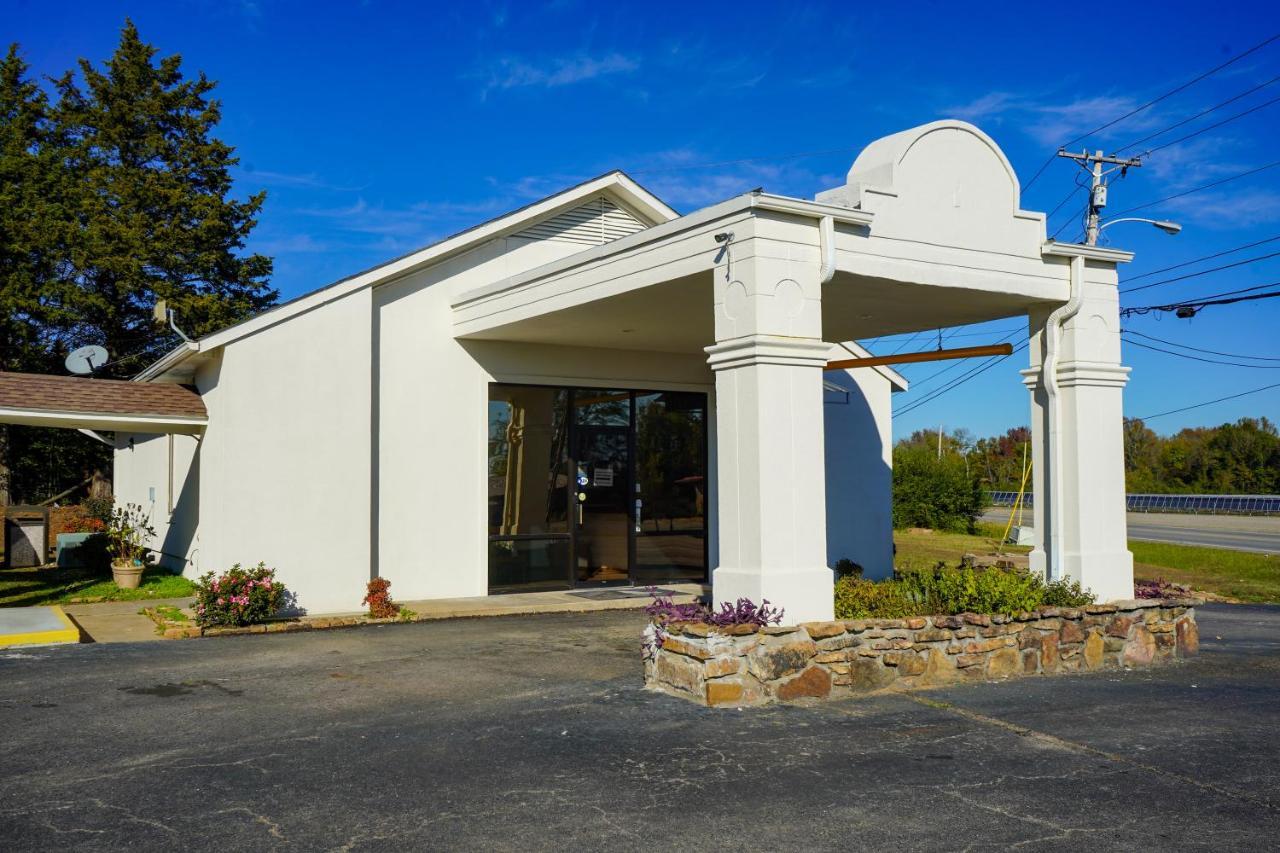 Sunset Inn Clarksville מראה חיצוני תמונה