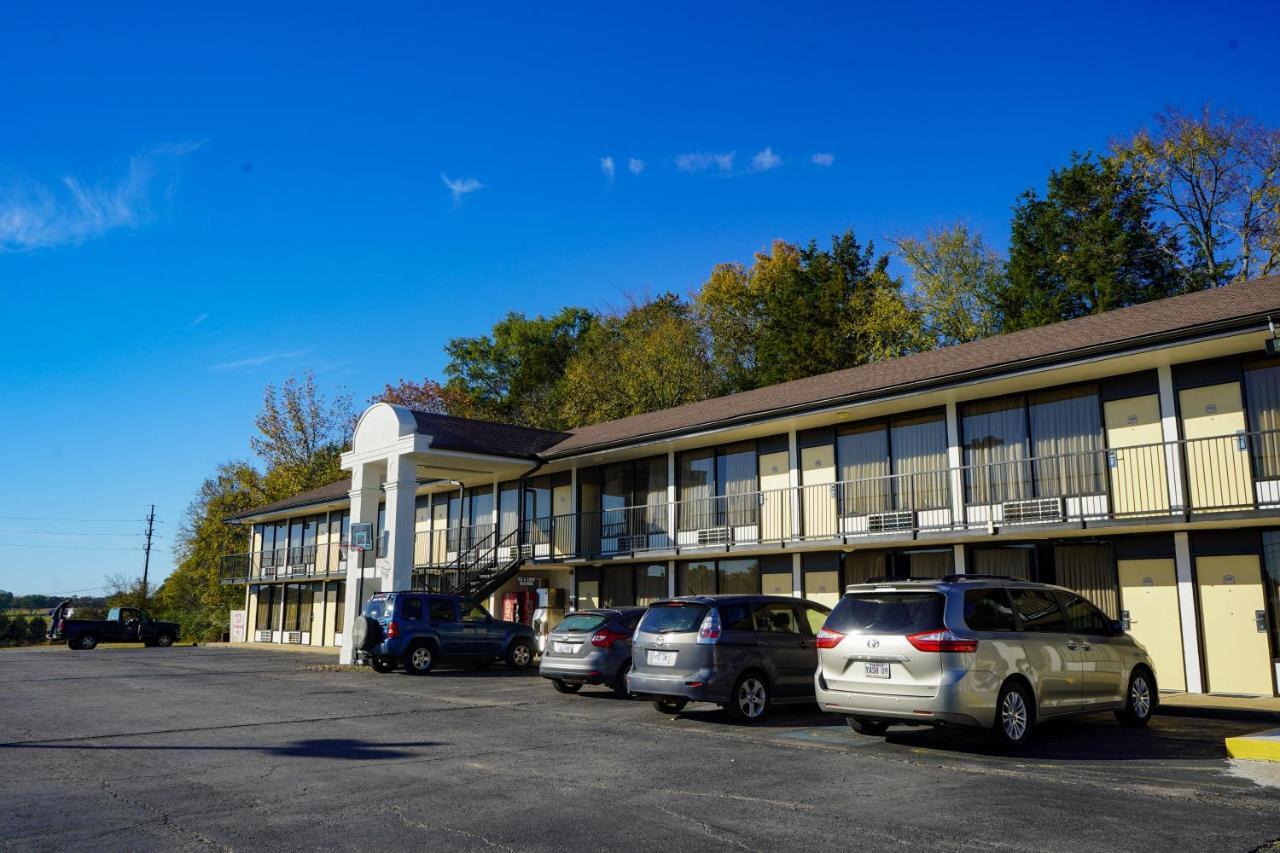 Sunset Inn Clarksville מראה חיצוני תמונה